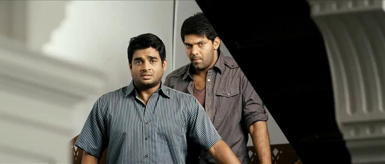 Vettai 2012 BluRay [Tamil] 480p, 720p ESub Screenshot