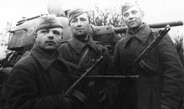 Аннотация_Десантники 23-го танкового корпуса автоматчик танковой десан.....атальона 23-го танкового 