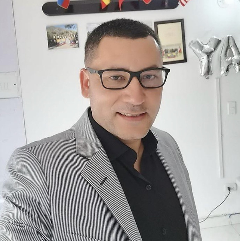 198F6C10-6DA8-4749-945A-BEDD0E95BCD4