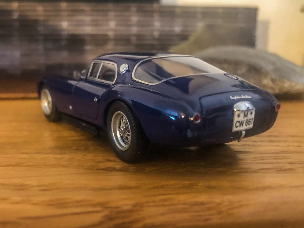 7C006677-B153-4C37-BE11-75D26494DA39