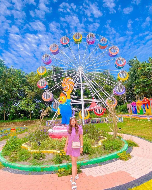 Informasi harga tiket masuk Dunia Candy, pilihan tempat wisata di Kediri untuk liburan keluarga.