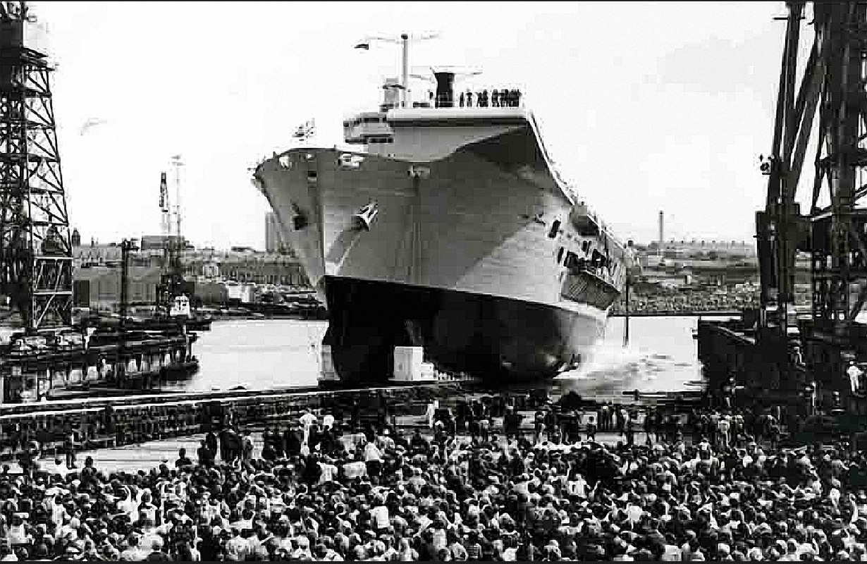 Ark Royal (R-09) спуск на воду 2 июня 1981