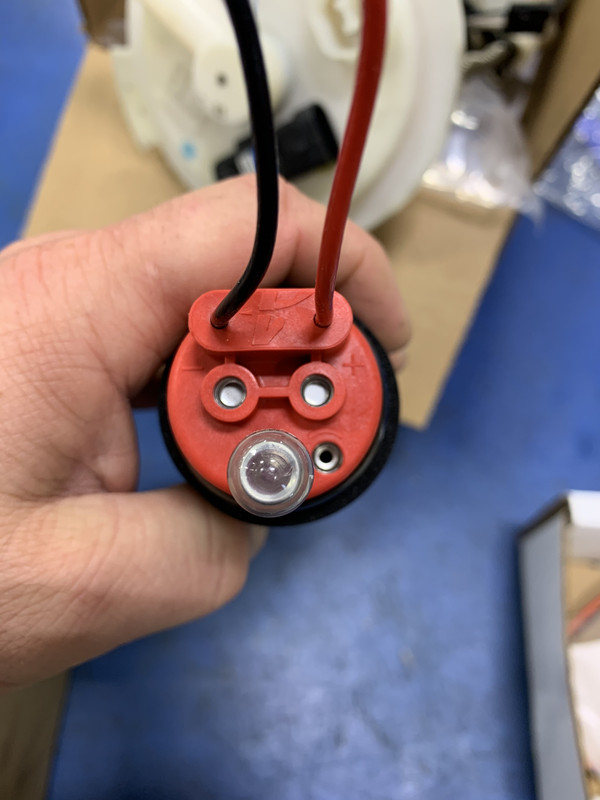 1E14EA96-4A3B-44E5-BCD8-258DABD8C9DE