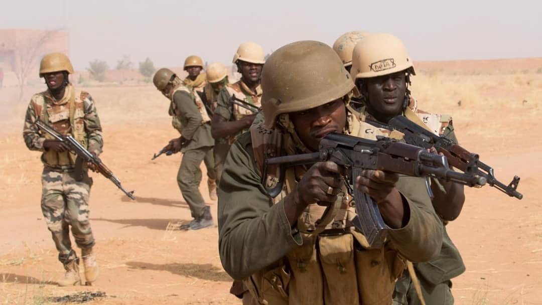 EEUU aprueba venta de armas a Nigeria pese a preocupaciones de derechos humanos