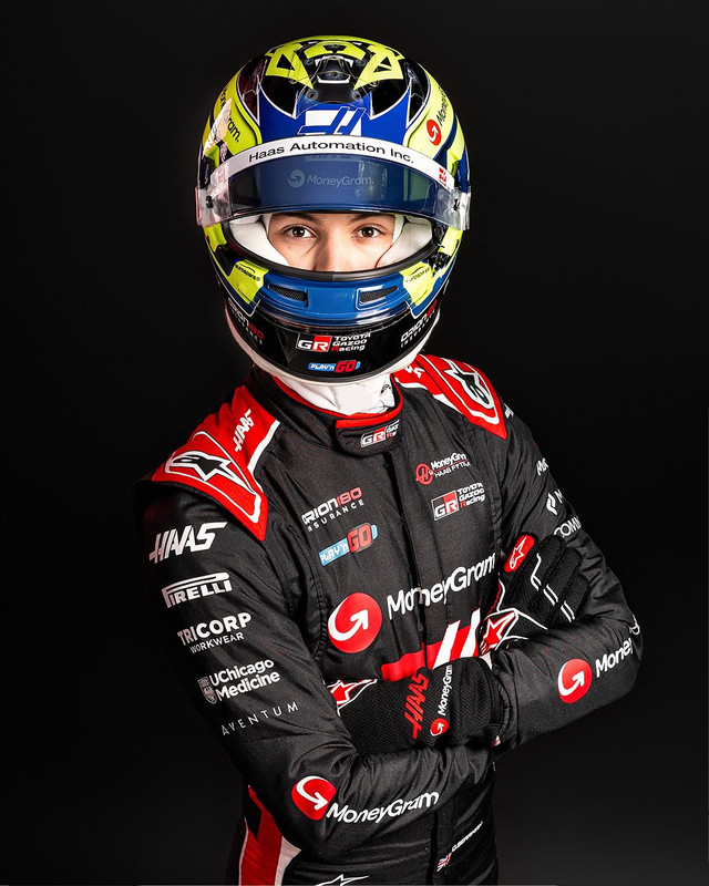 Gj-RUWSW0-AA31-F8.jpg