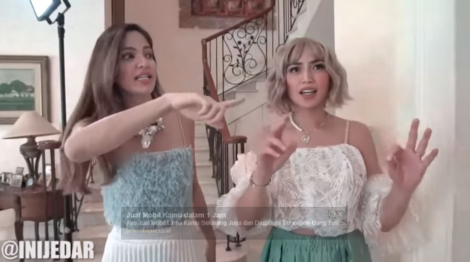 Nia Ramadhani menjelaskan saat dirinya nyasar di dalam rumah Ardi Bakrie