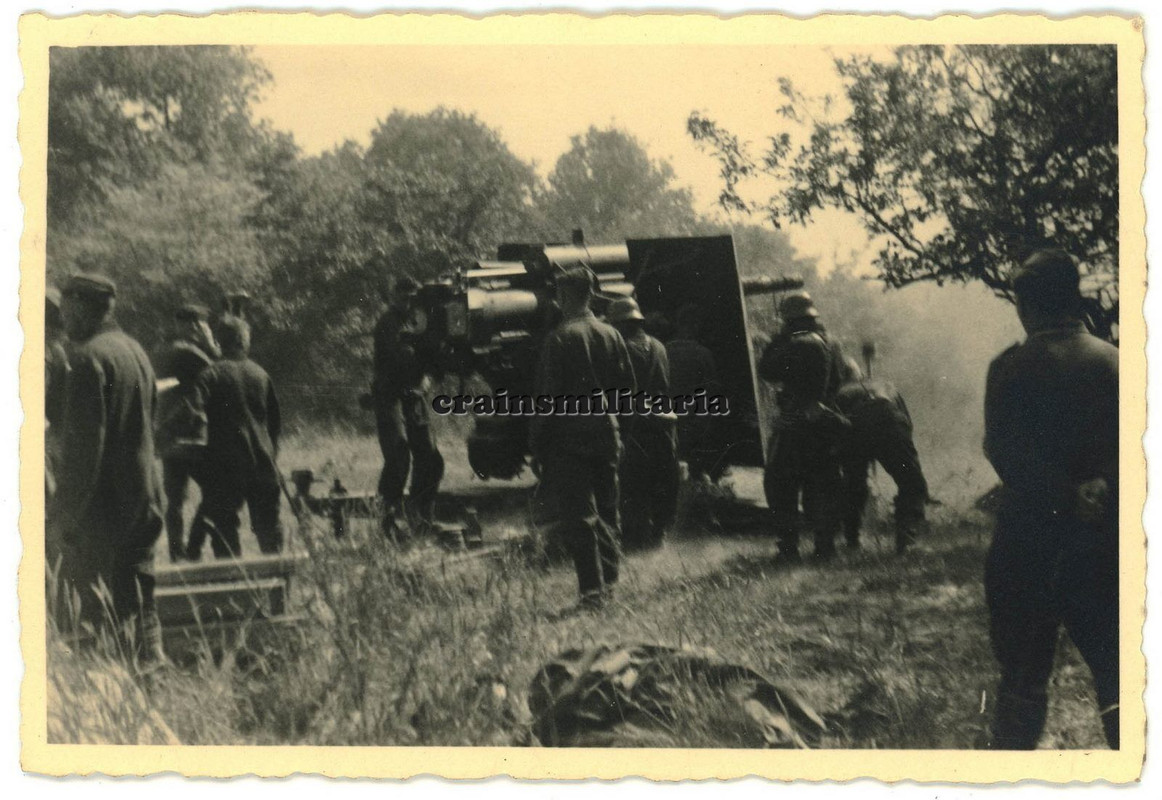 Orig. Foto 8,8 cm Flak Geschütz Erdkampf Char B1 bis Panzer in Frankreich 1940