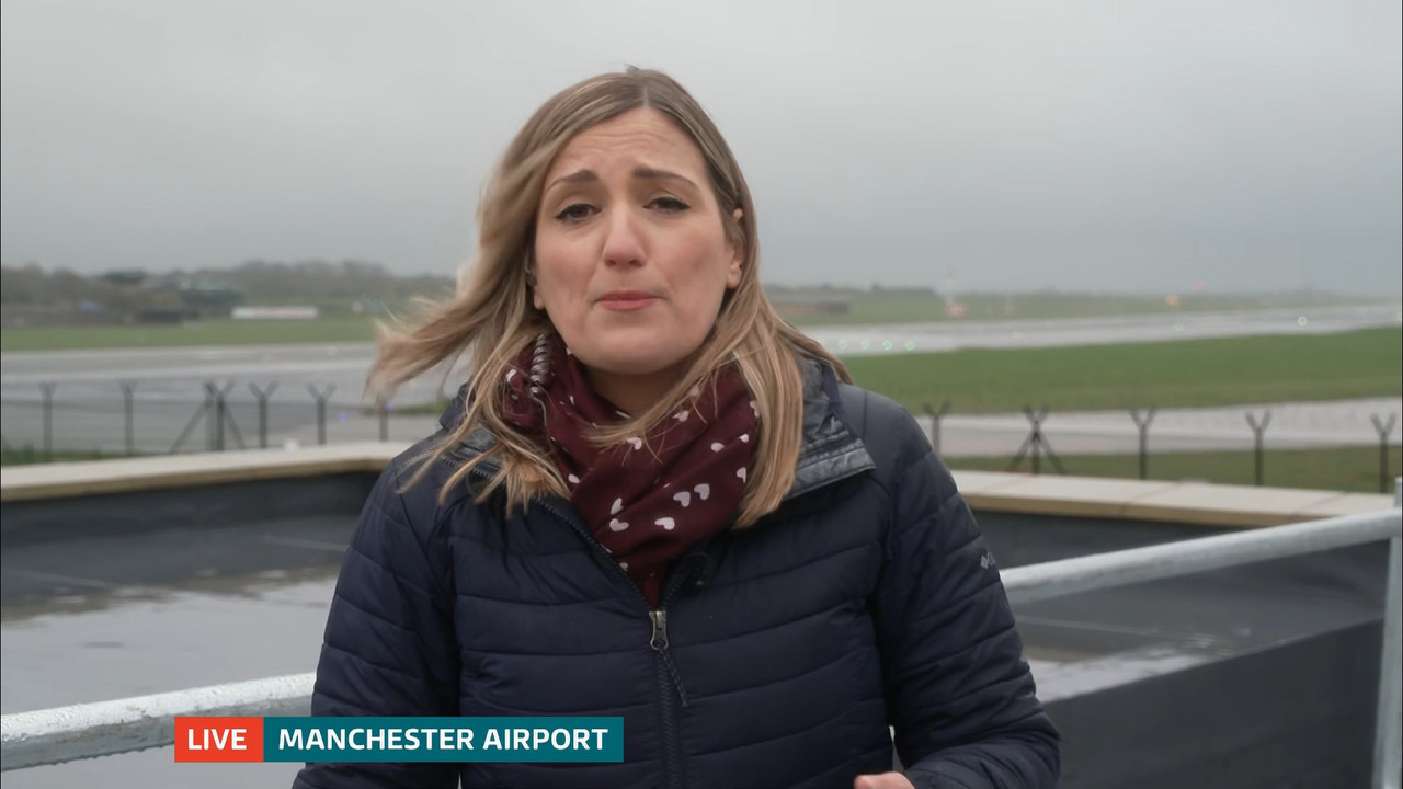 ITV Evening News_20220404_18301930.ts_snapshot_00.16.04.942