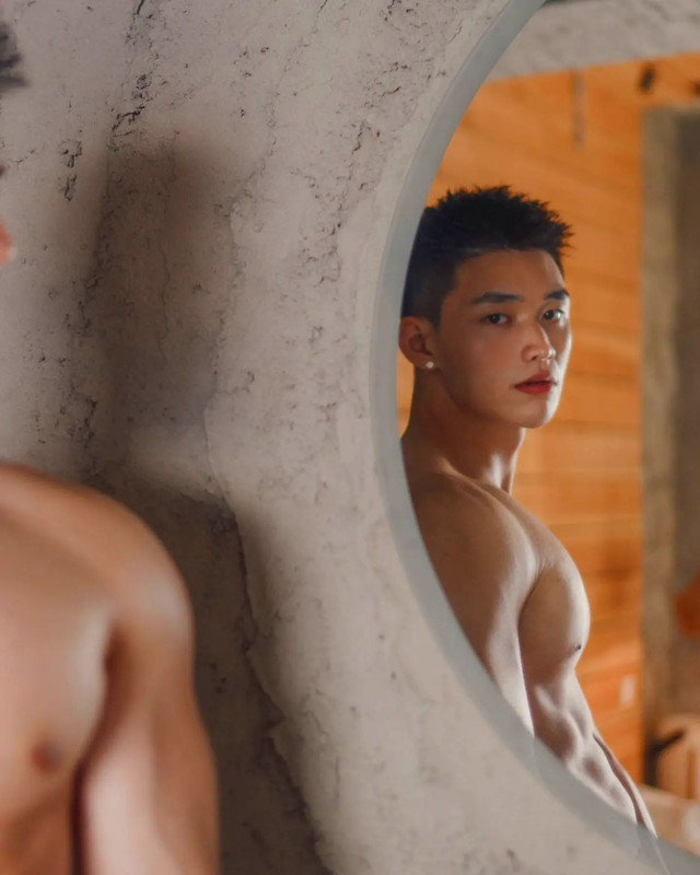 Photo by Chinese hunks 全球華男 on July 11, 2023. (3)