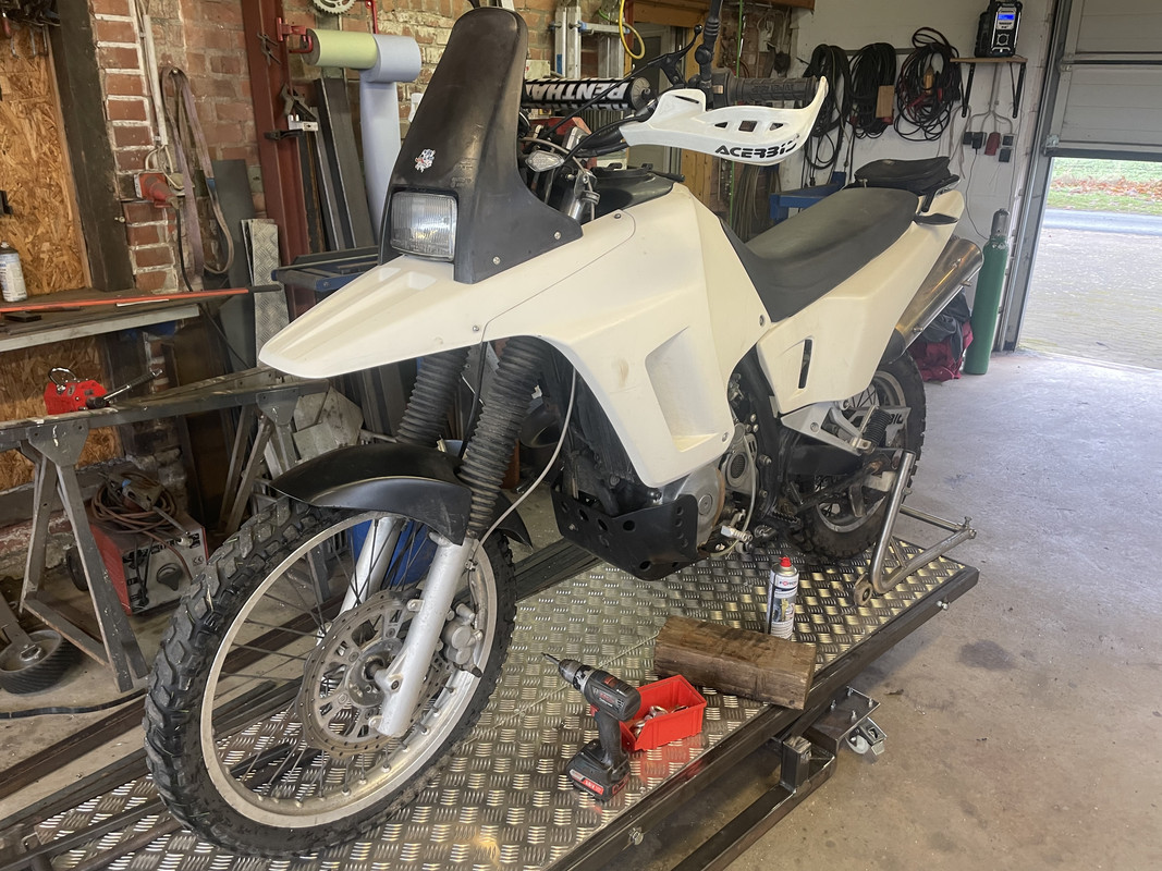 57A1F751-A8FA-4521-B728-5F04ACAB243D