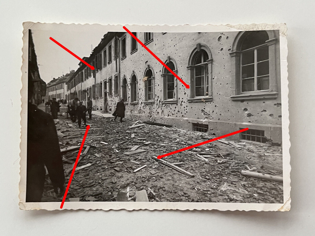 Foto Bruchsal Baden Württemberg Bombenangriff 20.9. 1940 Vinzentiushaus Nr. 3