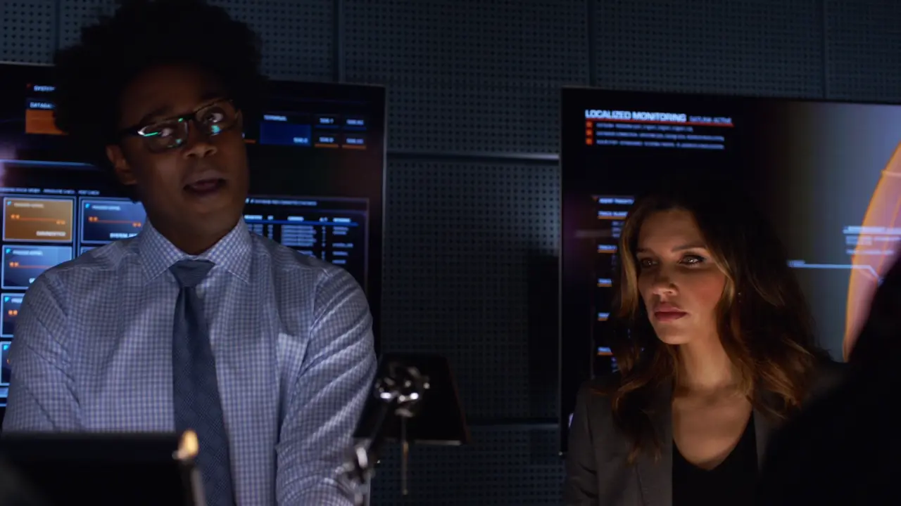 Arrow.S07E01.Detenuto.4587.1080p.BDRip.ITA.ENG.AC3.FLAC.x264-BlackBit[screenshot 8]