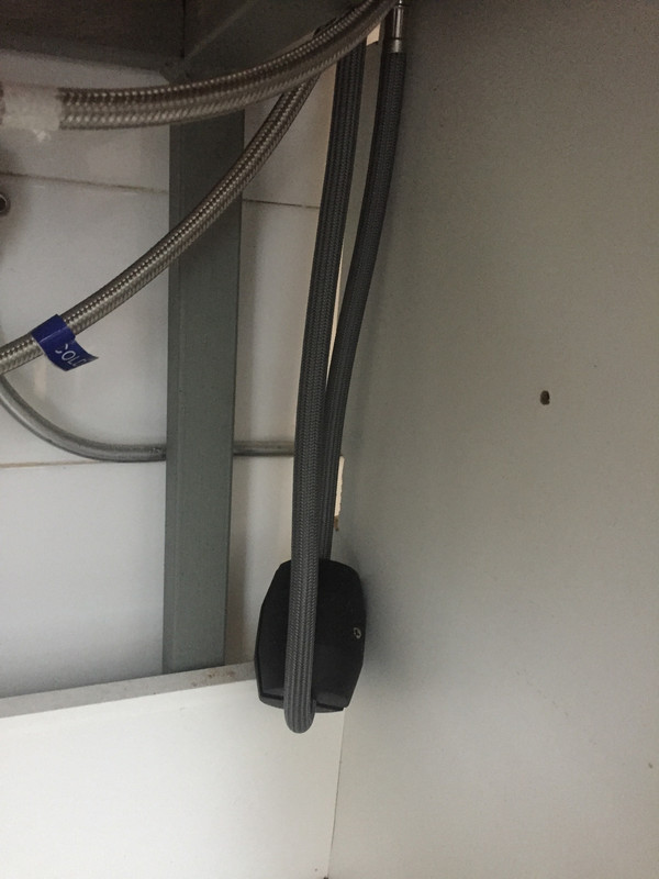 1EBB0C2A-A596-4EF7-A44C-D16AD2A695B5