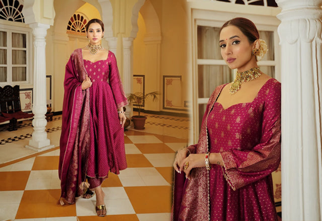 Traditional Indian Clothing and Ethnic Wear