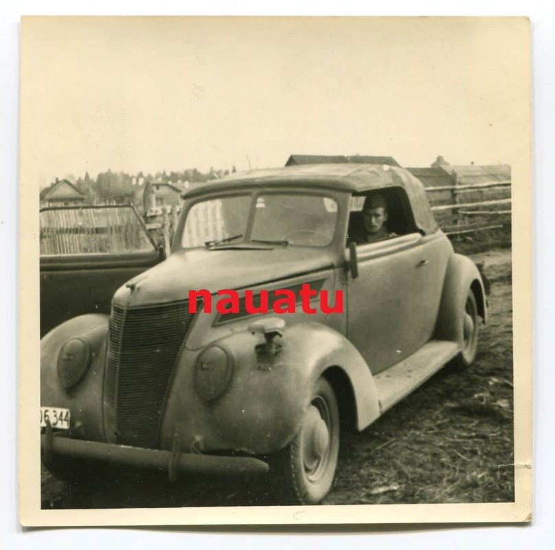 Foto Auto Kfz Ford V8-G78A in Russland