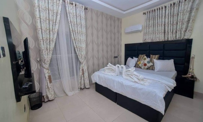 Fobbs Apartments and Suites