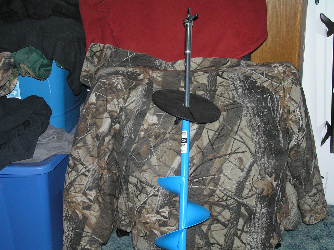 Ice drill set up 002
