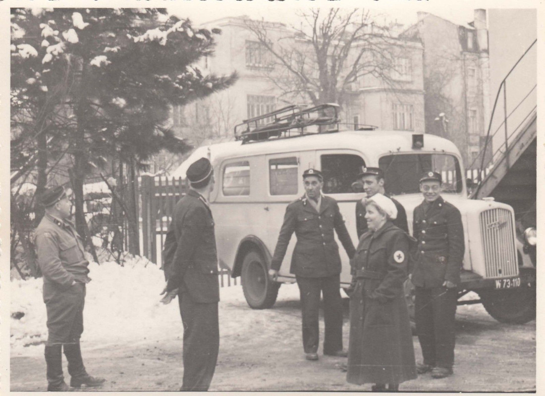 Tolles Foto Sanitäts LKW Opel Blitz