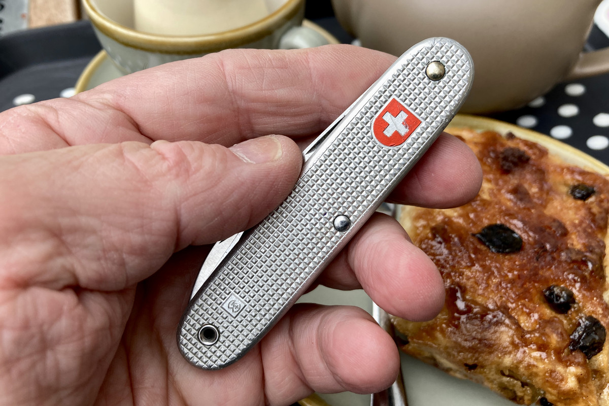 DE775D14-9B35-46E1-865A-7C06D53AB88A