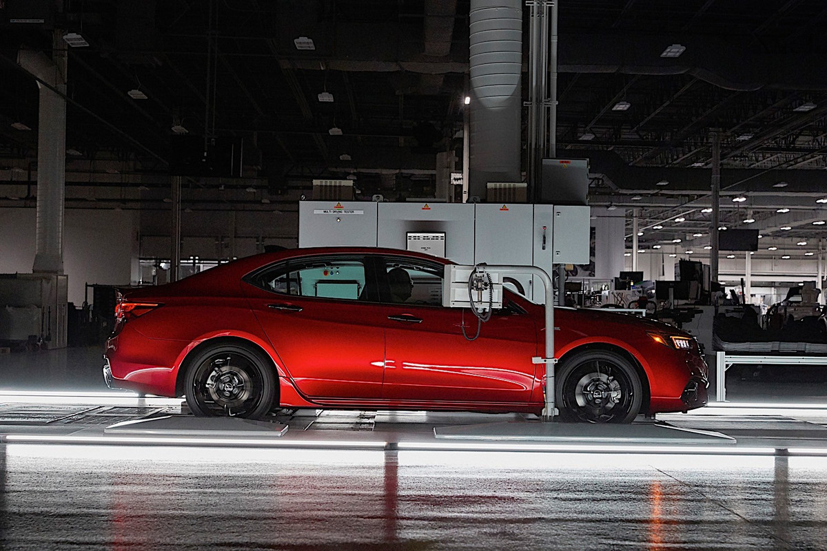 2020 Acura TLX PMC Edition (14)