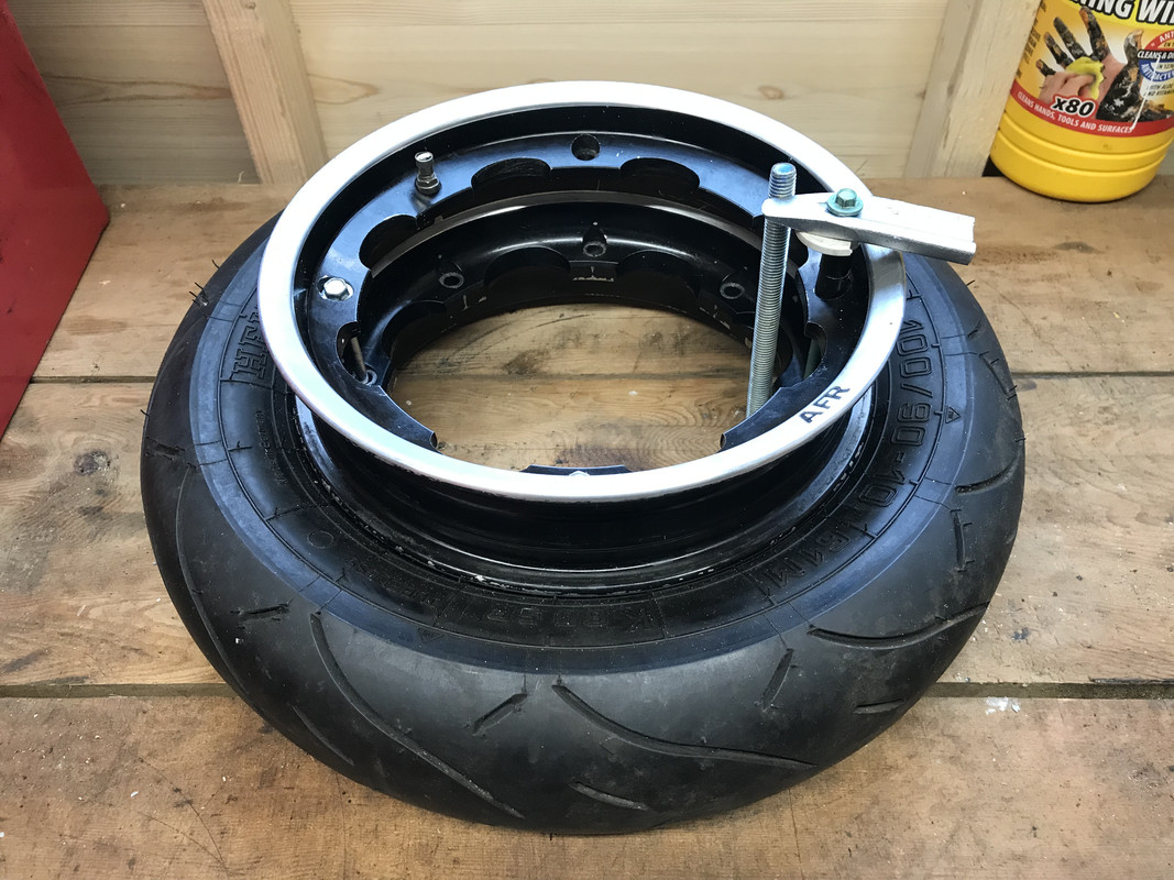 1D8DE9DD-3926-4C37-AC1C-3547BECA8EFD