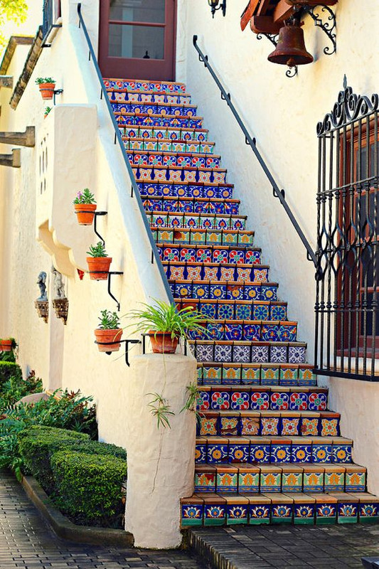 multitiledstairway.jpg