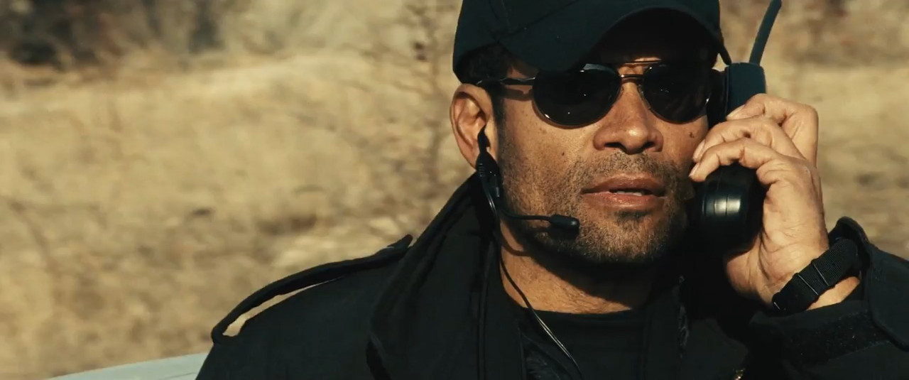 Red Sky 2014 BluRay [Tamil + English] 480p, 720p ESub Screenshot