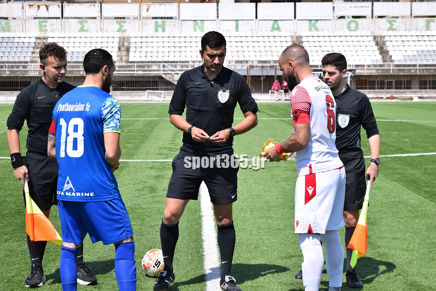 , &Pi;&alpha;&nu;&theta;&omicron;&upsilon;&rho;&iota;&alpha;&kappa;ό&sigmaf;- &Pi;&alpha;&lambda;&lambda;&eta;&xi;&omicron;&upsilon;&rho;&iota;&alpha;&kappa;ό&sigmaf; 3-0: &Mu;&epsilon; &tau;&omicron; &delta;&epsilon;&xi;ί &sigma;&tau;&alpha; &mu;&pi;&alpha;&rho;ά&zeta; &mu;&epsilon; &chi;&alpha;&tau; &tau;&rho;&iota;&kappa; &tau;&omicron;&upsilon; &Alpha;&gamma;&gamma;&epsilon;&lambda;ή (&phi;&omega;&tau;&omicron;&gamma;&rho;&alpha;&phi;ί&epsilon;&sigmaf;)