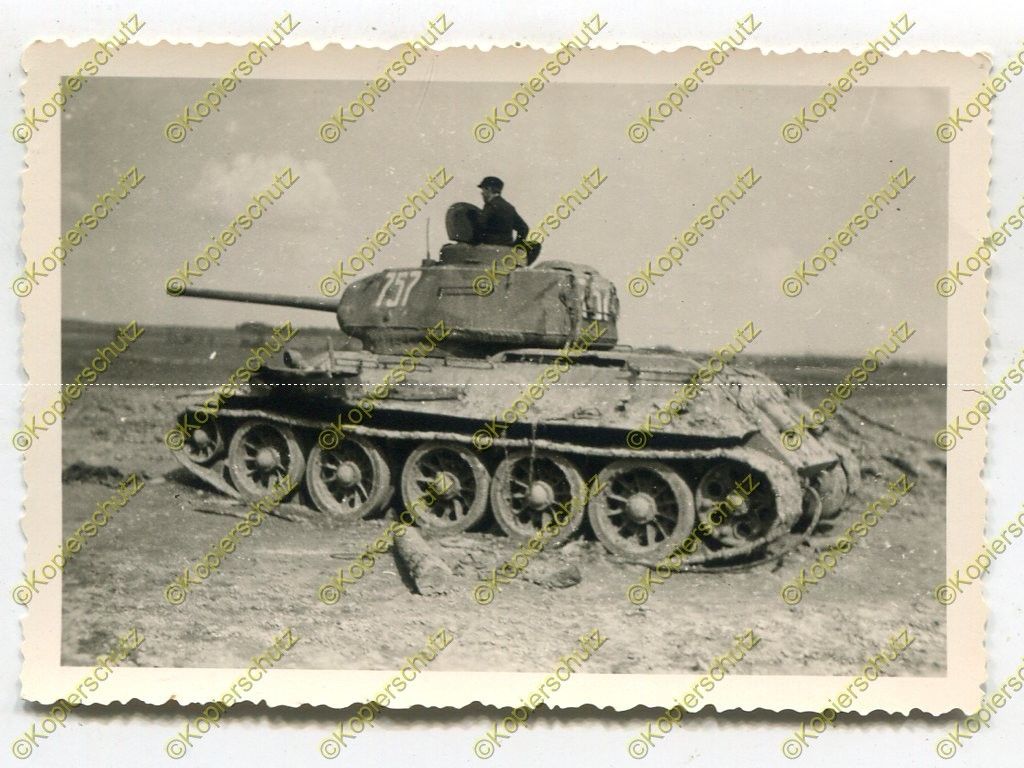 Foto, zerstörter Panzer, Endkampf April 1945 um 