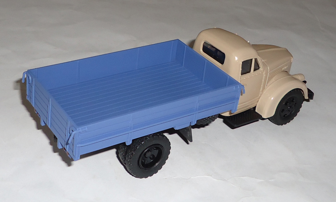 УралЗиС-355М1