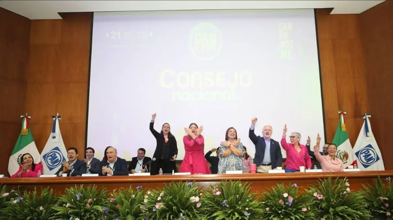 PAN se reúne para aprobar coalición y plataforma electoral del Frente Amplio por México