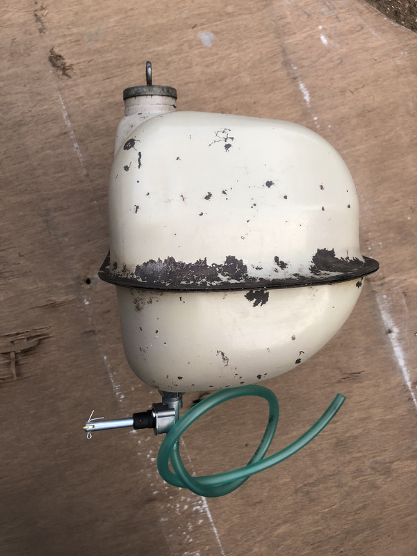 B373576F-E2D4-4576-B438-ED0B75DF2DEB