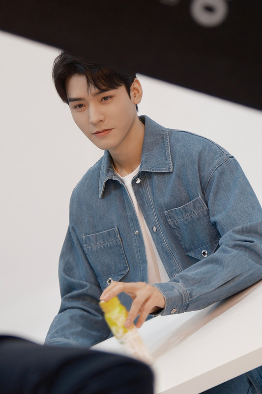 006DurXoly1hfh5zqkm03j323z35znpe