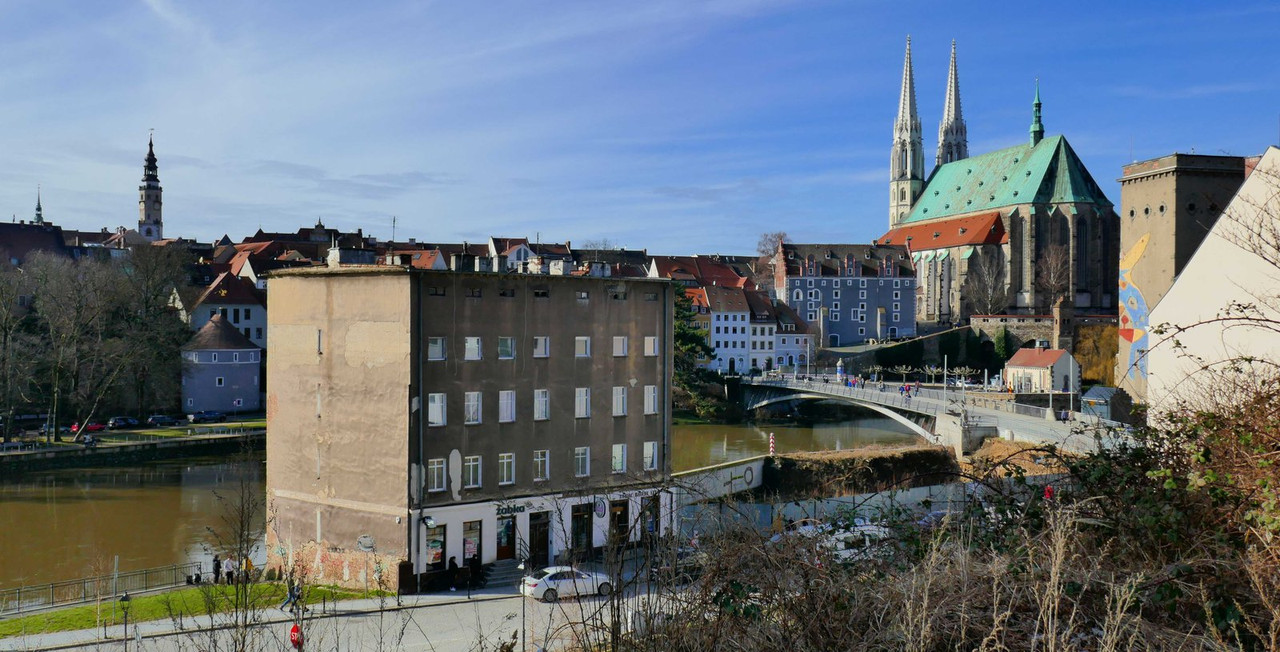 Bild: https://i.postimg.cc/nhsxcLV8/P1180180.jpg