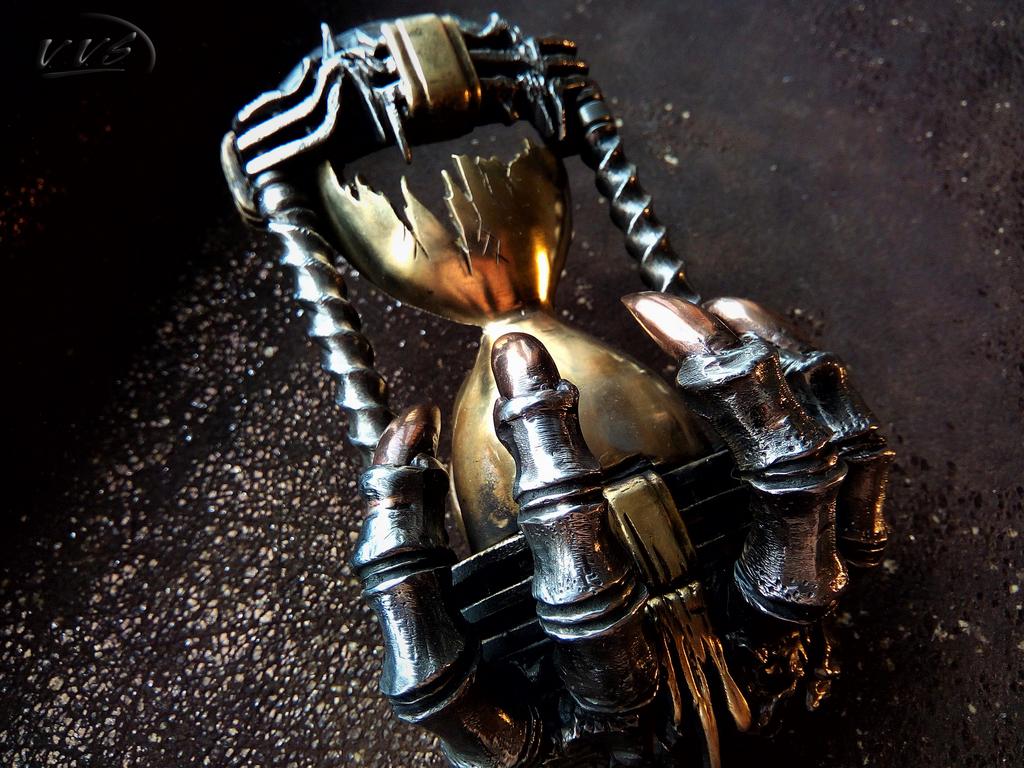 пряжка рука6