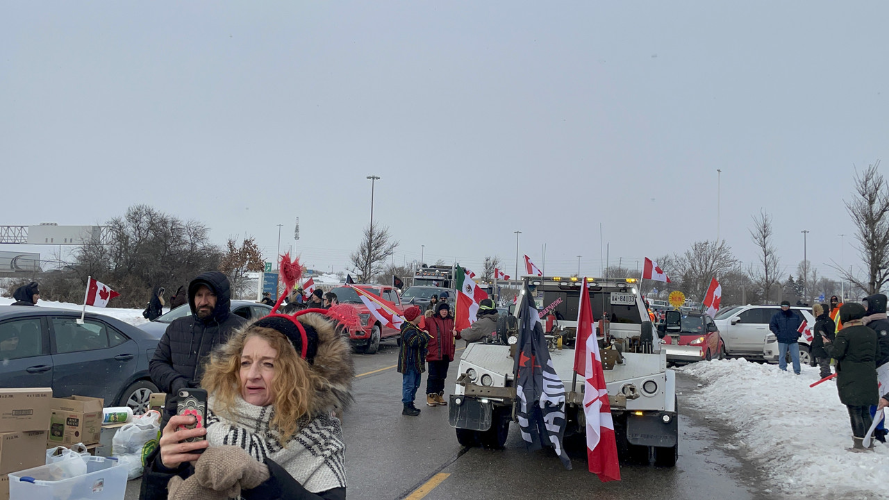 6CCDAF23-9993-4530-BF72-1C3F6CCFD396