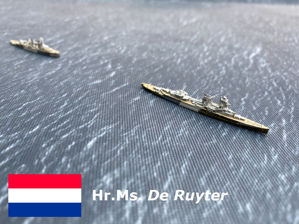 The Dutch light cruiser De Ruyter in 1/3000