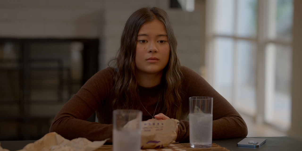 Shrinking.S02E11.The.Drugs.Don’t.Work.2160p.10bit.ATVP.WEB-DL.DDP5.1.HEVC-Vyndros.mkv_snapshot_24.22