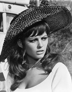 claudia-cardinale-mg30