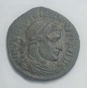 Nummus de Constantino I. SOLI INVICTO COMITI. Sol a izq. Roma IMG-20210619-232613