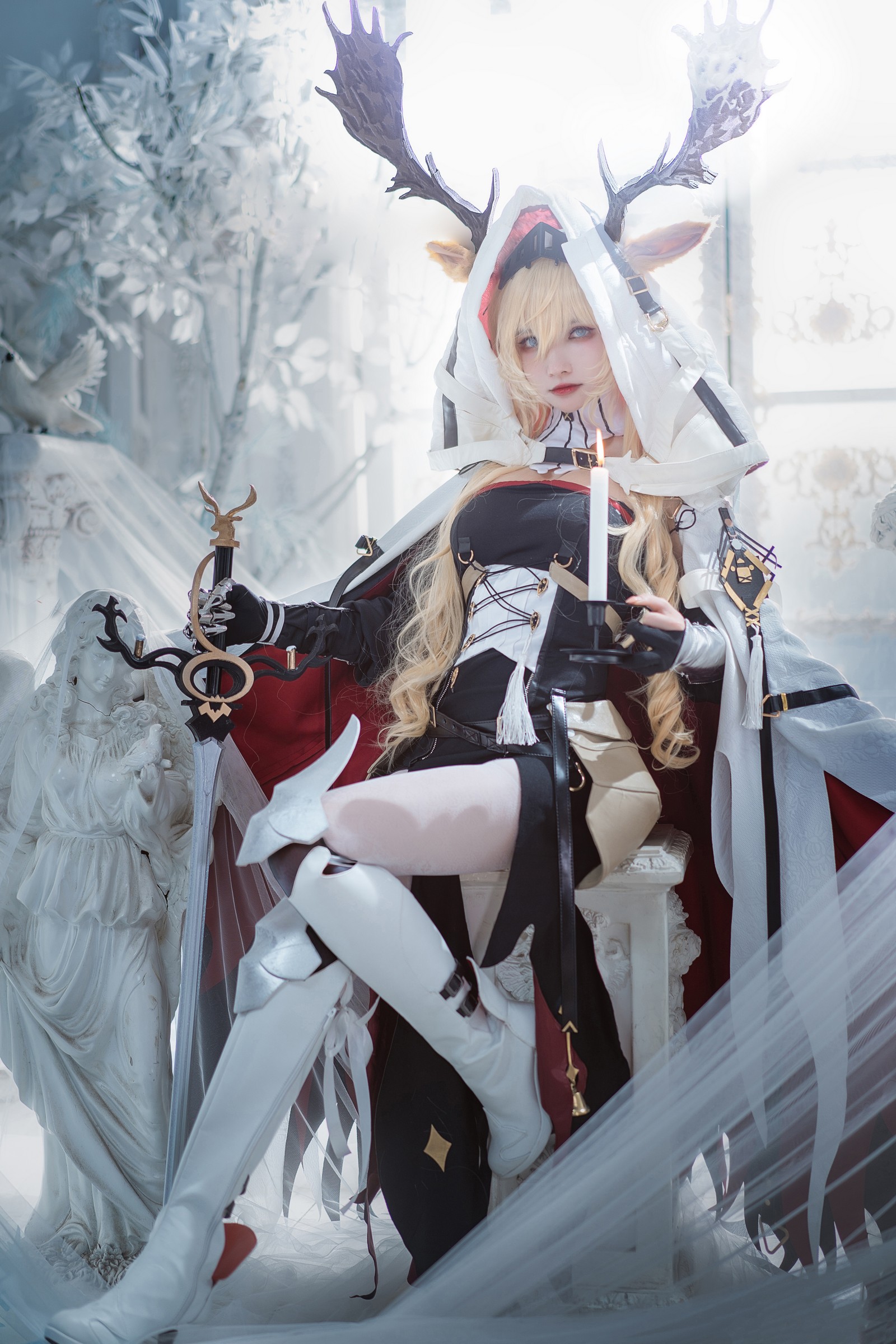 一千只猫薄禾写真 – 烛骑士 薇薇安娜 Cosplay 高清写真套图（12P / 124MB）插图1