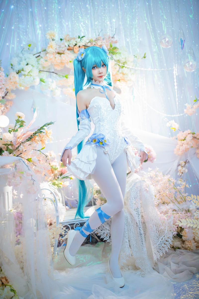 艾西Aiwest 初音未来粉蝶花Cosplay写真图集 Miku高清美图 44P (159.9M)插图7
