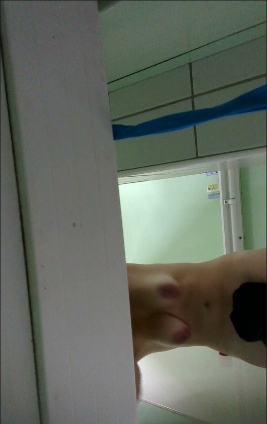 [Image: Voyeur23965103309.jpg]