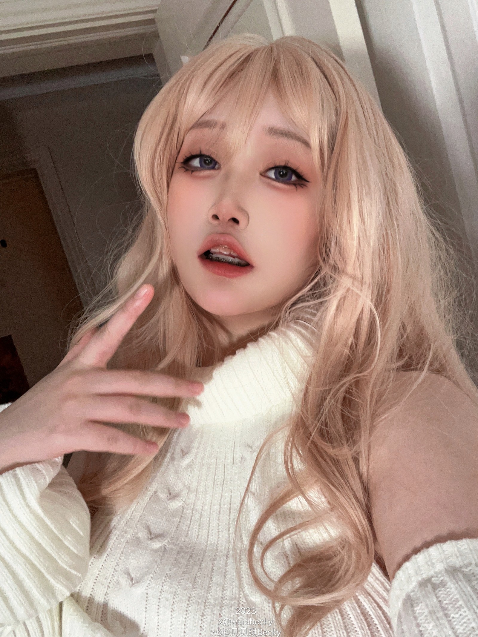 贝贝琪 Becky 白色毛衣 主题 写真集｜日常风高清摄影（25P｜149MB）插图4