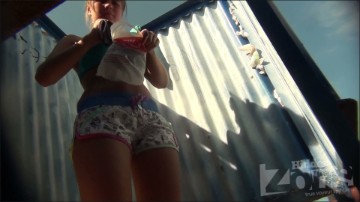 [Image: Voyeur38425134402.jpg]