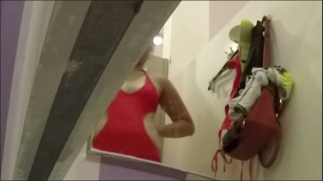[Image: Voyeur12695120006.jpg]