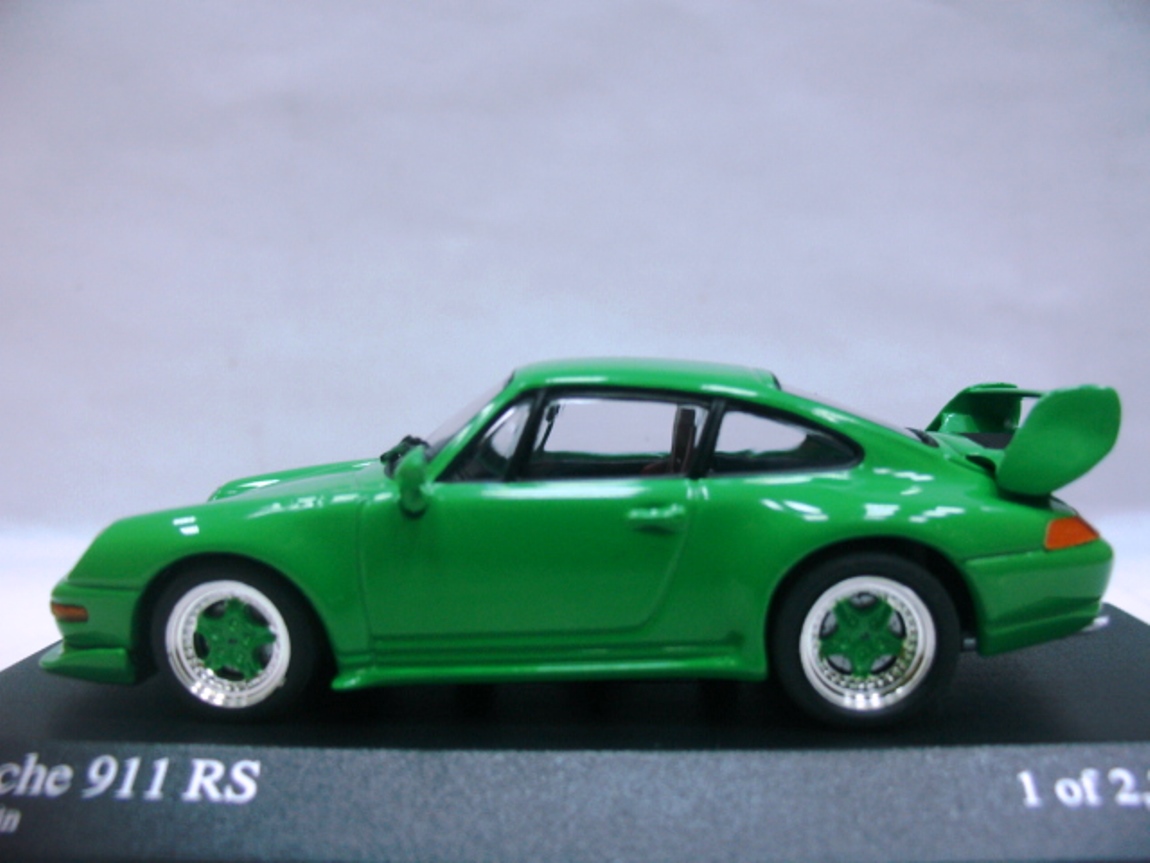 Minichamps 1:43 Porsche 911 (992) GT3 RS Weissach-Paket 2023 grün