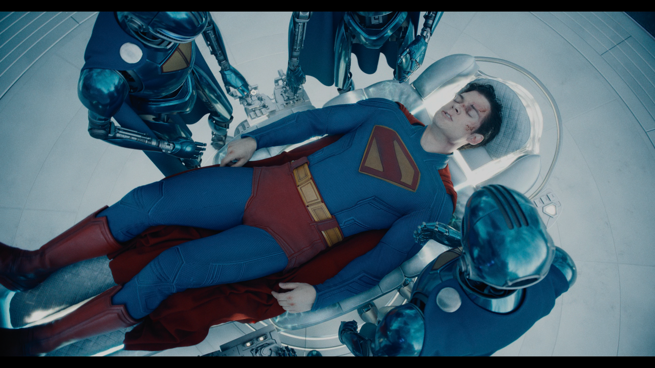 mpv-shot_Superman.2025.Hybrid.2160p.UHD.BDRemux.HDR10 .DV.HEVC-Нечипорук_00_05_04_0001