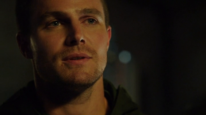 Arrow.S03E01.Calma.apparente.BDMux.ITA.ENG.x264-BlackBit[screenshot 2]
