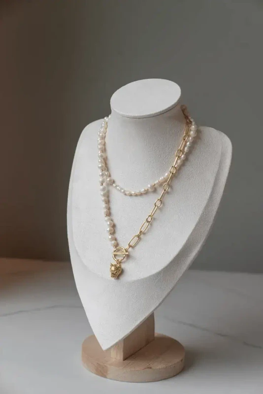 Fine necklaces
